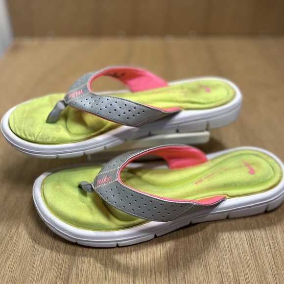 Nike Shoes Nike Comfort Footbed Flip Flop Sandals Womenssize 8